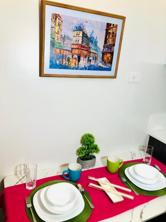 Air Residence 1Br With Balcony Free Netflix And Disney Plus Manila Ngoại thất bức ảnh