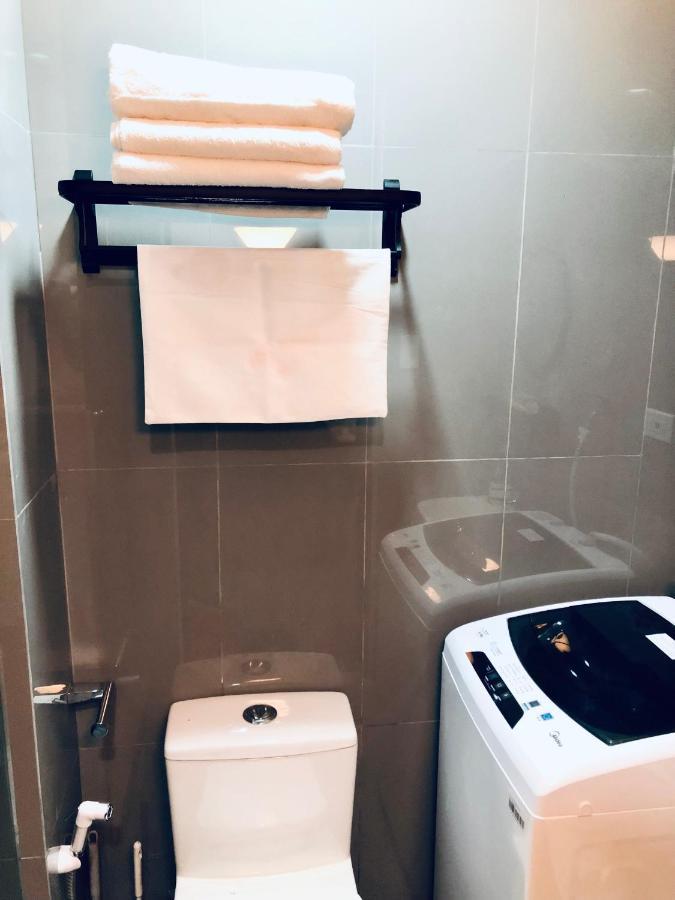 Air Residence 1Br With Balcony Free Netflix And Disney Plus Manila Ngoại thất bức ảnh