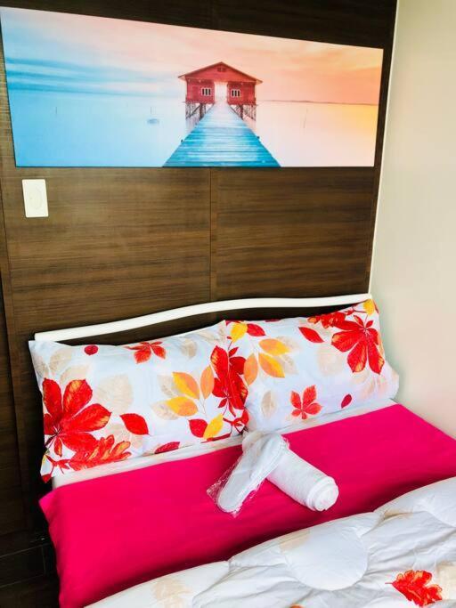 Air Residence 1Br With Balcony Free Netflix And Disney Plus Manila Ngoại thất bức ảnh