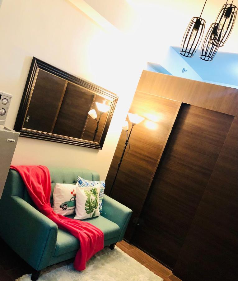 Air Residence 1Br With Balcony Free Netflix And Disney Plus Manila Ngoại thất bức ảnh